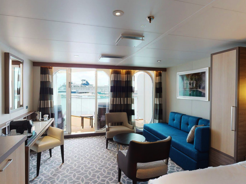 Junior Suite with Large Balcony